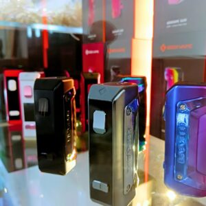Nos produits - cigarettes électroniques geek vape s100 plusieurs coloris en vente dans nos magasins STOR e-cigarette Marseille 13