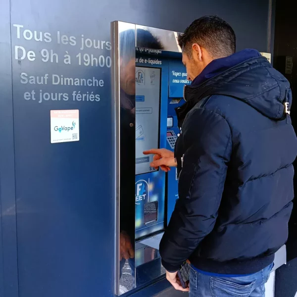 Distributeur automatique de e-liquides Marseille Château Gombert 13e arrondissement boutique STOR e-cigarette